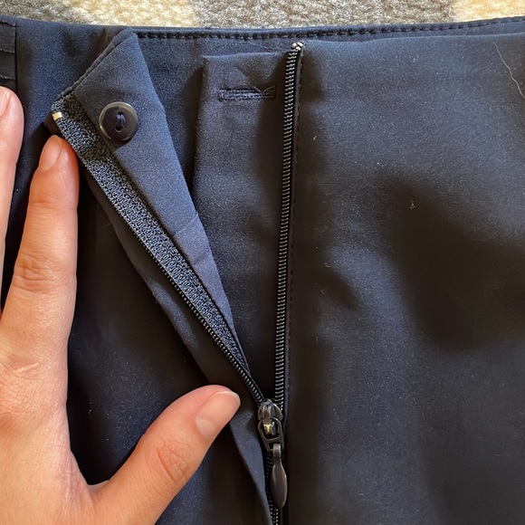 H&M navy blue pencil skirt - Picture 6 of 6